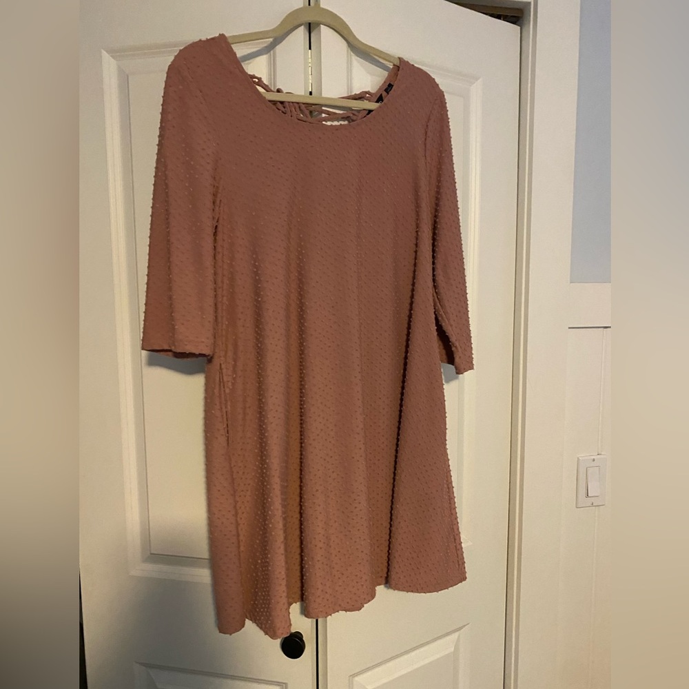 dress - Picture 2 of 4